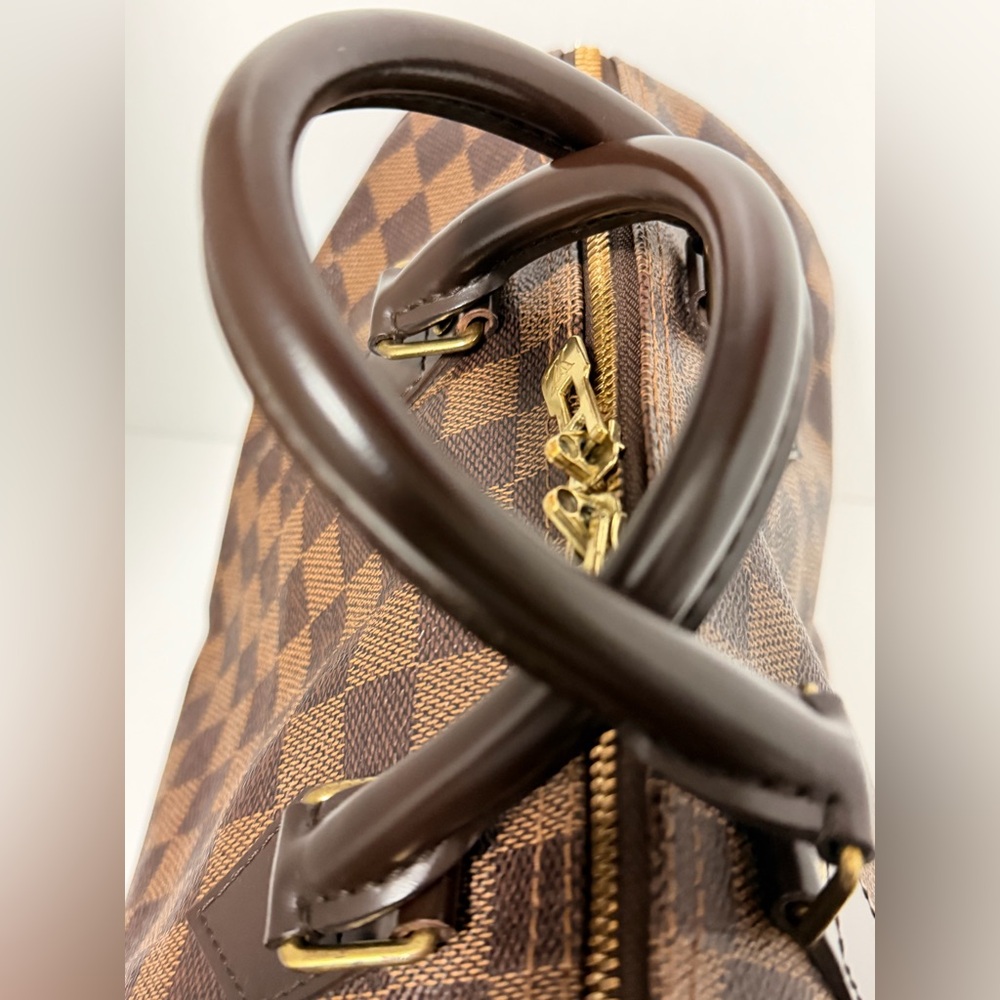 ✨ Authentic Louis Vuitton Speedy 30 Bandoulière – Damier Ebene ✨ - Picture 10 of 15